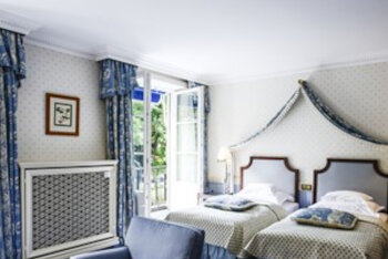 Standard Double Room, at Bayerischer Hof