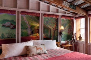 Mountain, King Bed, at The Pitcher Inn