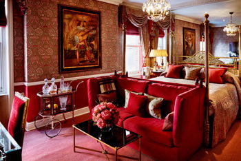 Victoria & Albert Suite, at The Egerton House Hotel