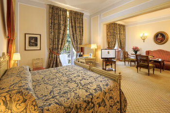 Exclusive Junior ste park view in Cardinal or Queen Pavilion/52-62 sq meters 560-667sf, at Villa d