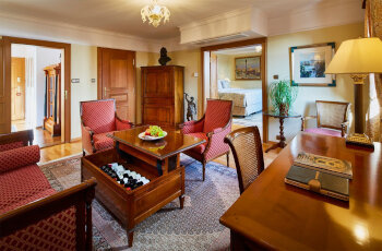 Rudolf II Suite, King Bed, at Golden Well Hotel