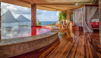 Sun Infinity Pool Sanctuary, at Jade Mountain