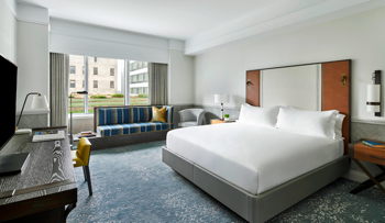 Terrace View, Guest room, 1 King, Courtyard view, at The Ritz-Carlton, Boston