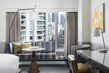 City View, Guest room, 1 King, City view, at The Ritz-Carlton, Boston
