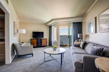 Lakefront Junior Suite, 1 King, at Woodmark Hotel, Yacht Club & Spa