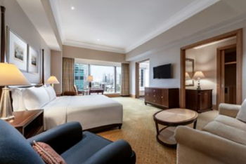 Grand Room (63 sq meters), Guest room, 1 King, City view, at The Ritz-Carlton, Jakarta, Mega Kuningan