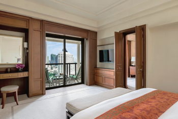 Premier Suite: 1 King Bed, at The Peninsula Bangkok