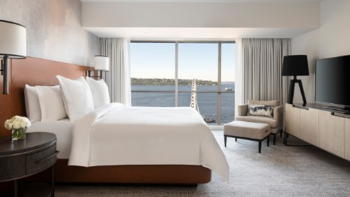 Deluxe Elliot Bay Suite, at Four Seasons Hotel Seattle