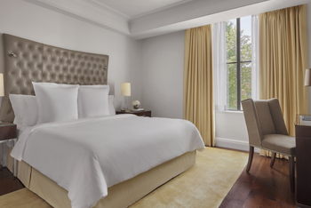 Superior ADA Accessible Room, at Rosewood Washington DC