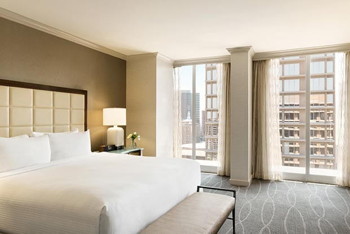 Fairmont Gold One Bedroom Suite King, at Fairmont Dallas