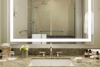 Fairmont Gold Queen / Queen, at Fairmont Dallas