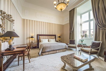 Junior Suite, at Anantara Palazzo Naiadi Rome Hotel