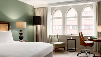 Superior King Bedroom, Guest room, 1 King, Barlow House, at St. Pancras Renaissance Hotel London