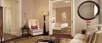 Fairmont Gold Executive Floor 1 King Suite, at Fairmont Peace Hotel