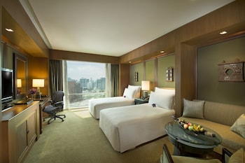 Deluxe Twin, at Conrad Bangkok