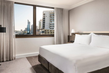 Premier Room, King, at Pan Pacific Perth