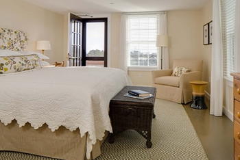 Great Egret Suite, at Weekapaug Inn