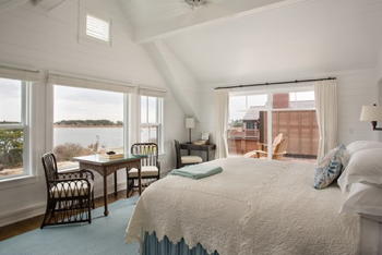 Fenway Suite, 1 King, at Weekapaug Inn