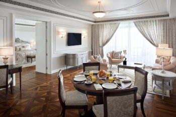 GRAND SUITE TERRACE CITY VIEW, at Palazzo Versace Dubai