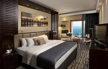 Royal Executive Room, Sea View, at The Carlton Tel Aviv