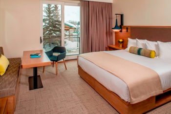 Deluxe King Bed, at Limelight Hotel Ketchum