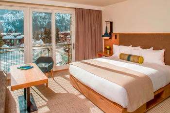 Grand Deluxe King Room, at Limelight Hotel Ketchum