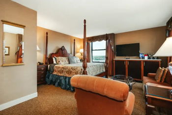 Landmark King, at The Saint Paul Hotel