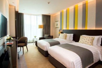 Deluxe Club Room, Twin Beds, at Lancaster Bangkok