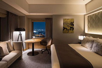 King, at Cerulean Tower Tokyu Hotel