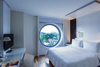 Deluxe Room, Queen, at Hotel Unique