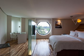 Paulista Room, Queen, at Hotel Unique