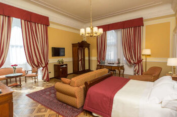 Junior Suite, at Hotel Bristol Palace