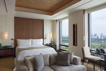 Grand Premier Garden Room, 1 King Bed, at The Peninsula Tokyo