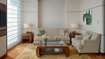 Executive Suite, 2 Twin, City View, at The Peninsula Tokyo