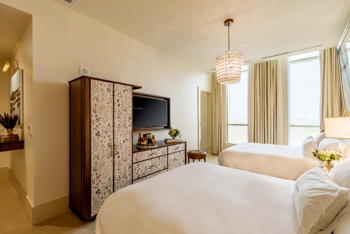 Grand Queens ADA, at The Dewberry Charleston