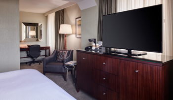 Deluxe, Guest room, 1 King, at The Westin Book Cadillac Detroit
