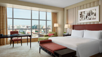 Executive Club Room, Club level, Guest room, 1 King, at The Ritz-Carlton Beijing, Financial Street