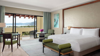 Club Ocean View Suite, Club level, 1 Bedroom Suite, 1 King, Ocean view, Balcony, at The Ritz-Carlton Sanya, Yalong Bay