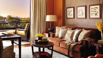 Premier Garden-View Room, King, at Four Seasons Hangzhou at West Lake