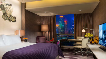 Deluxe Room, 1 King Bed, at Four Seasons Hotel Shenzhen
