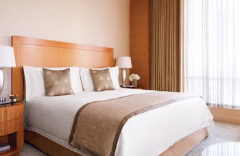 Superior Room, at Four Seasons Hotel Mumbai