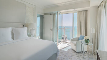 Executive Sea-View Suite, at Four Seasons Hotel Doha