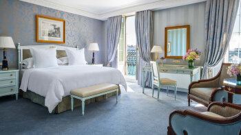 Deluxe Room, King, at Four Seasons Hotel des Bergues Geneva