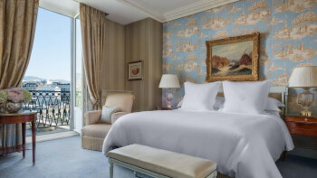 Suite Leman, King, at Four Seasons Hotel des Bergues Geneva