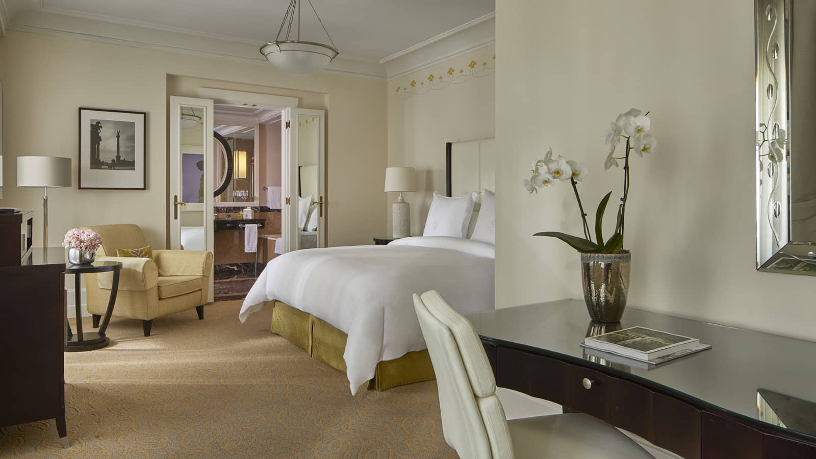 Gresham Room, King, at Four Seasons Hotel Gresham Palace