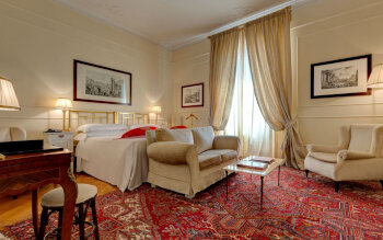 Deluxe Room, at Grand Hotel Plaza