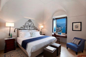 Deluxe Room with Sea View, at Monastero Santa Rosa Hotel & Spa