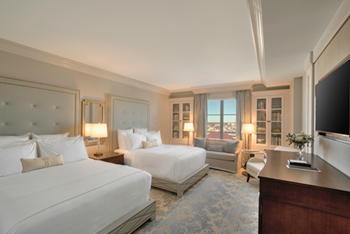 Deluxe Double Queen, at Hotel Bennett Charleston