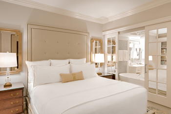 Deluxe King ADA Accessible, at Hotel Bennett Charleston