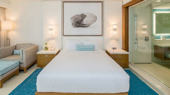 1 King Bed with Fountain View, at Grand Hyatt Baha Mar